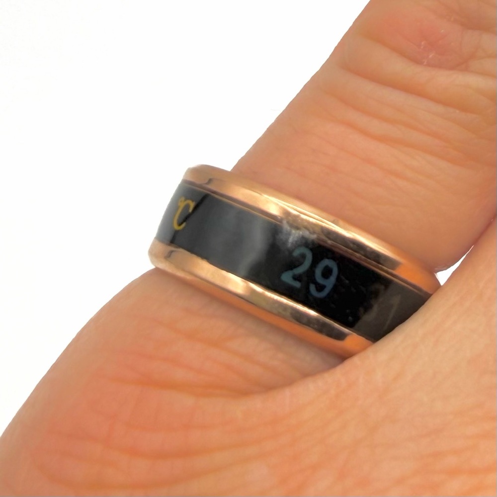 Temperature Indicating Ring Color Changing Band Black & Gold Tone Size 5–5.5